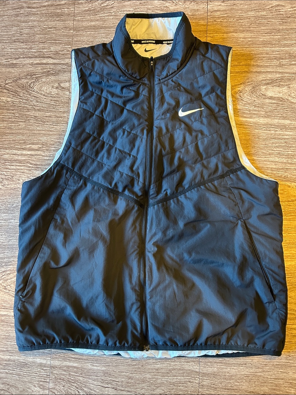 Nike therma-fit womens large vest